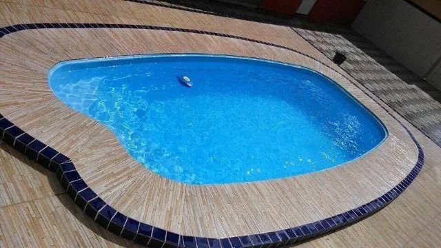 VI-Piscina de fibra nova azul 