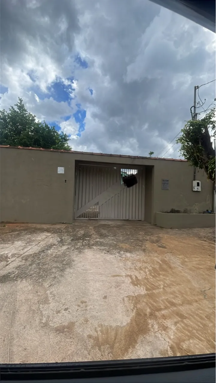 Casa 2 quartos próximo CPA.