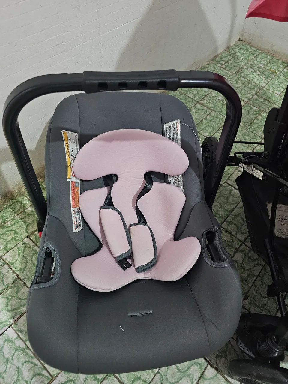 Carrinho e bebê conforto em ótima estado  - Foto 2