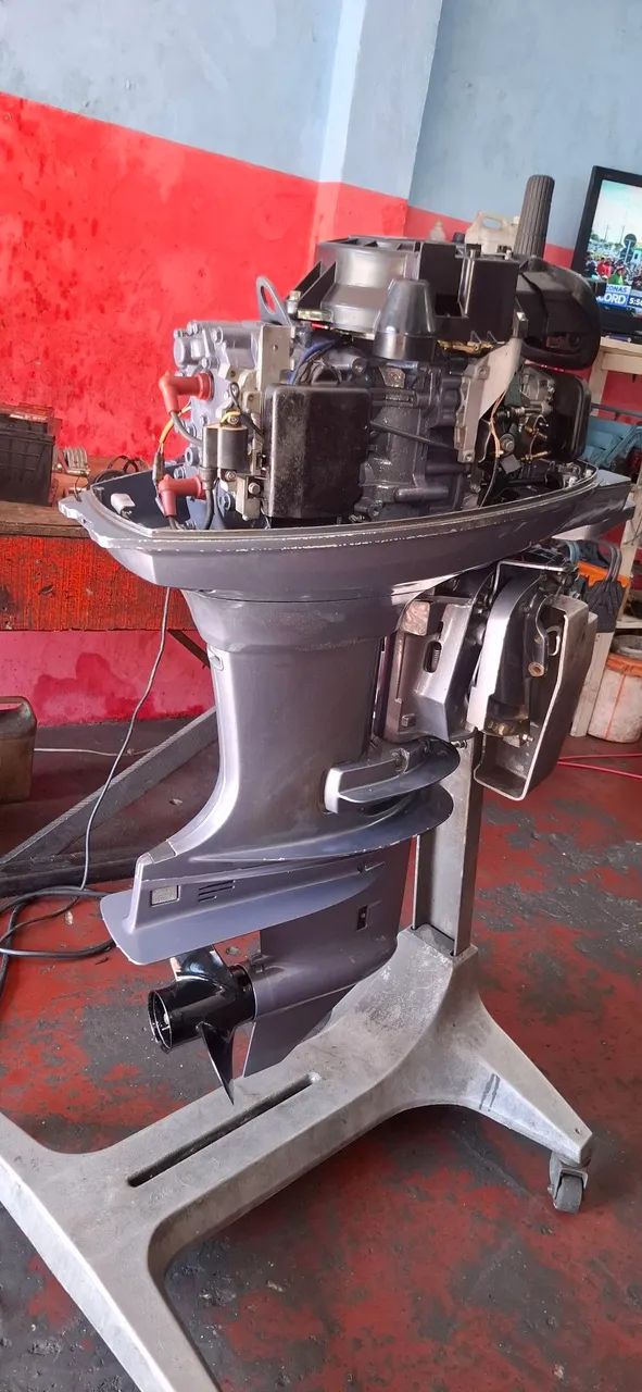 MOTOR 40HP YAMAHA 2T MANUAL  - Foto 3