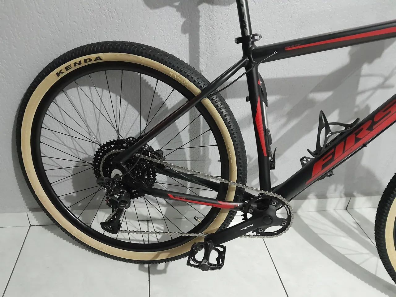 VENDO BICICLETA FIRST ARO 29