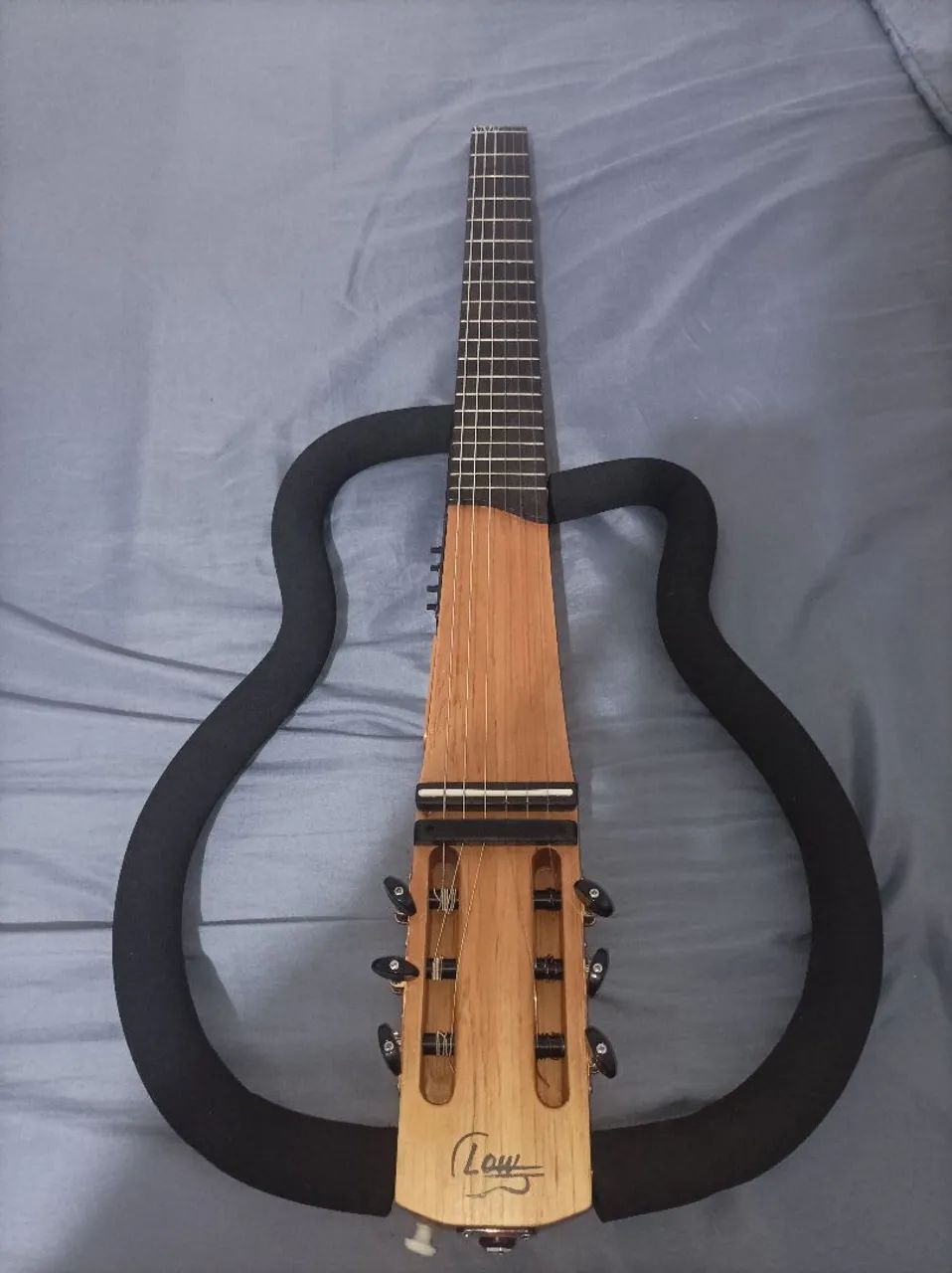 Violão nylon vazado low guitars
