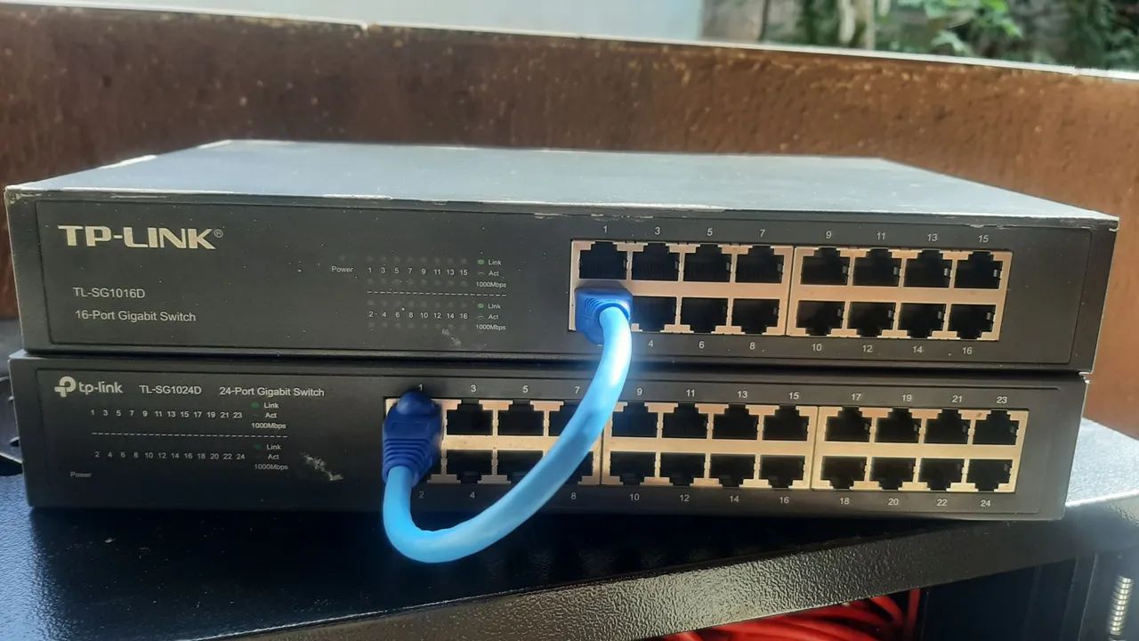 switch de rede + rack + patch panel + cabos64264609869954121