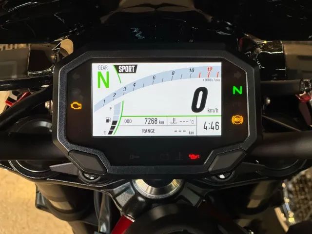 Kawasaki Z900 -2025 - Foto 4