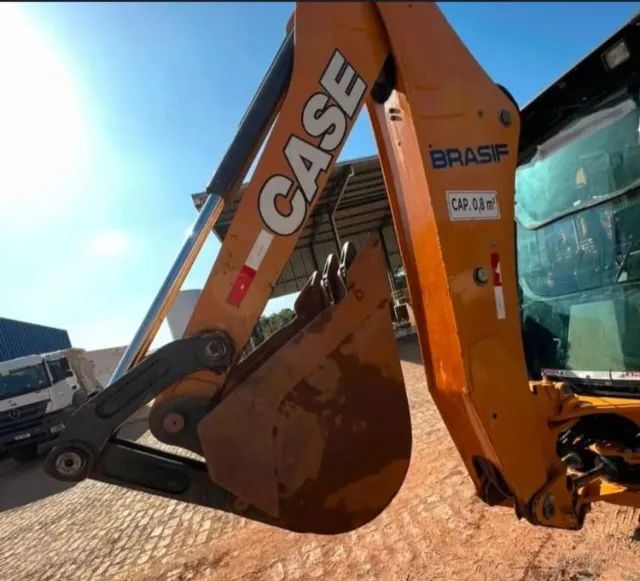 Retroescavadeira completaça ! - Foto 3