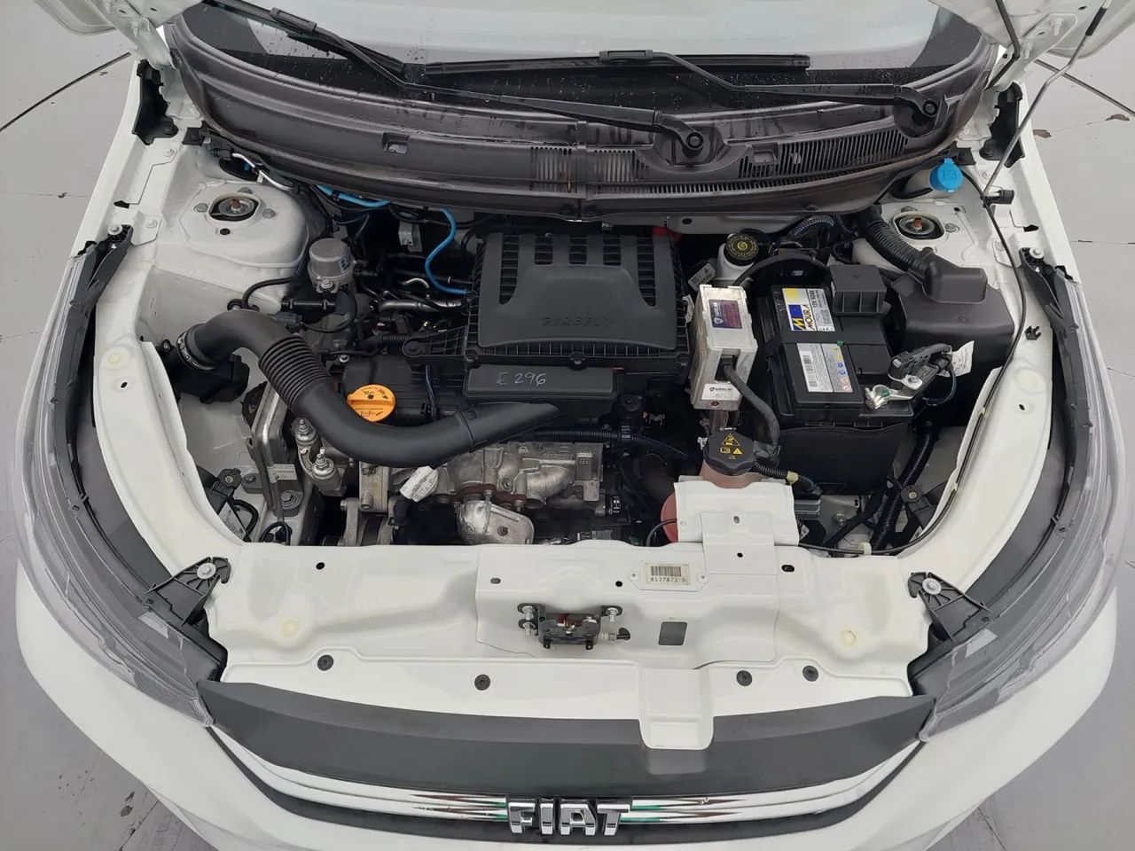 Fiat Cronos PRECISION 1.8 16V Flex Aut., foto 10 de 18