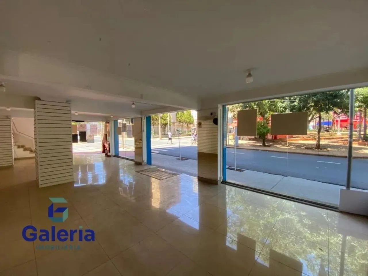 Salão Comercial para alugar, 115m² - Centro - Foto 2