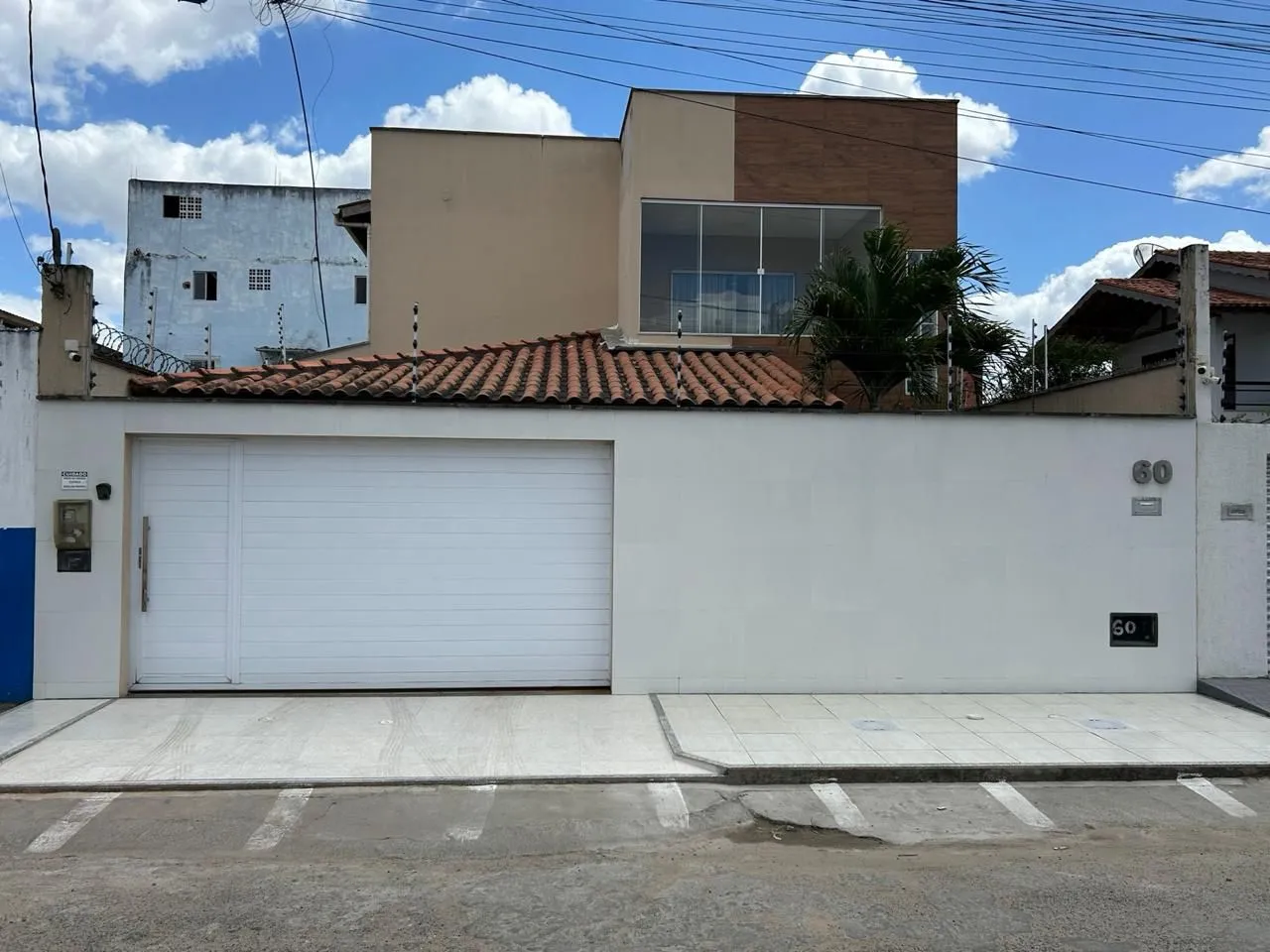 Alugo casa em rua pública na Morada do Bosque bairro Cidade Nova