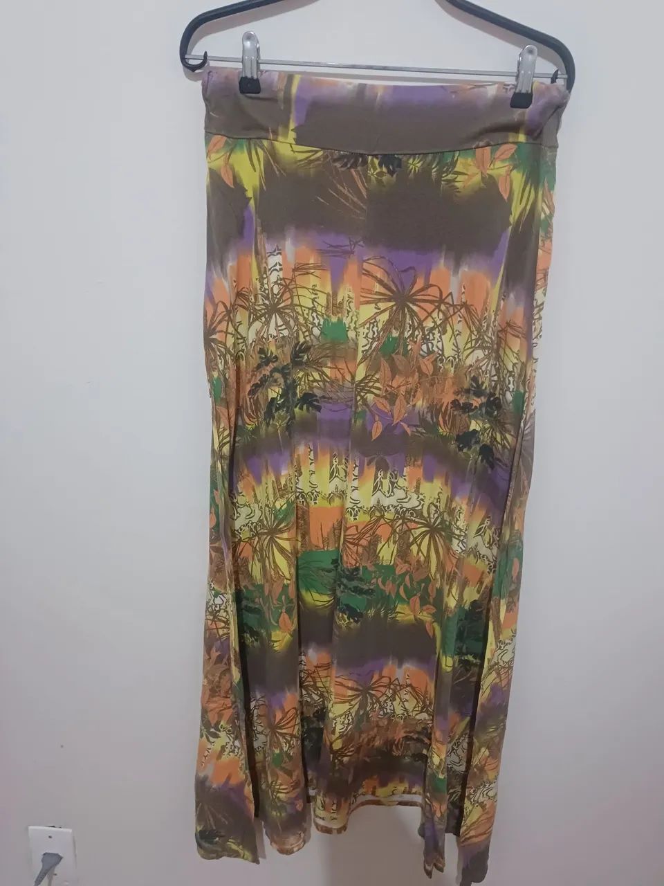 Saia longa estampada com bolso na lateral  - Foto 2