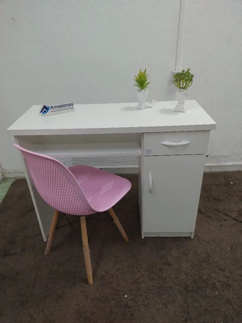 Mesa para Manicure - Porta e Gaveta  - Foto 2