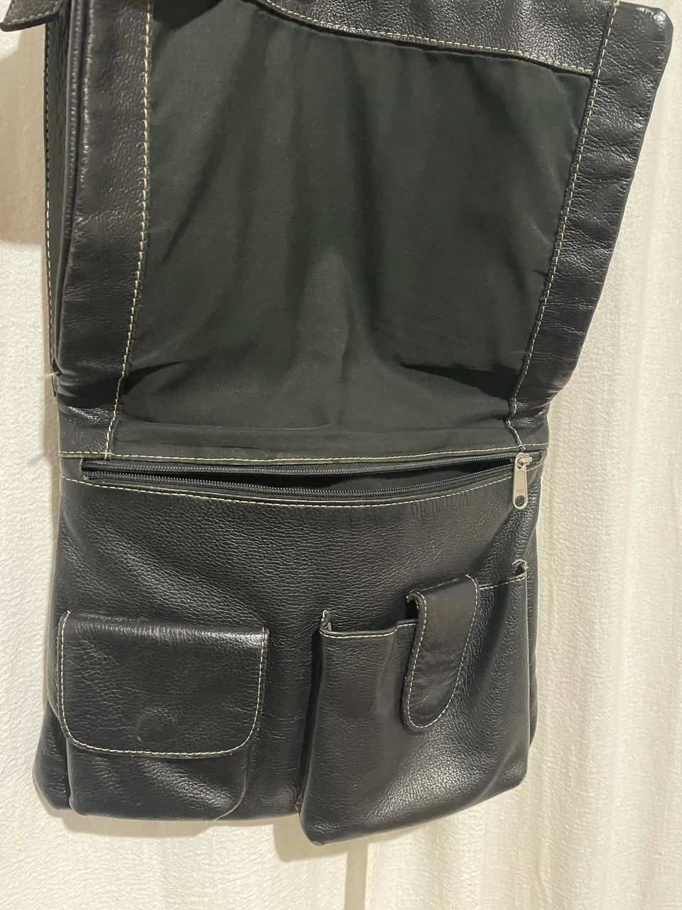 Bolsa preta de couro - Foto 5