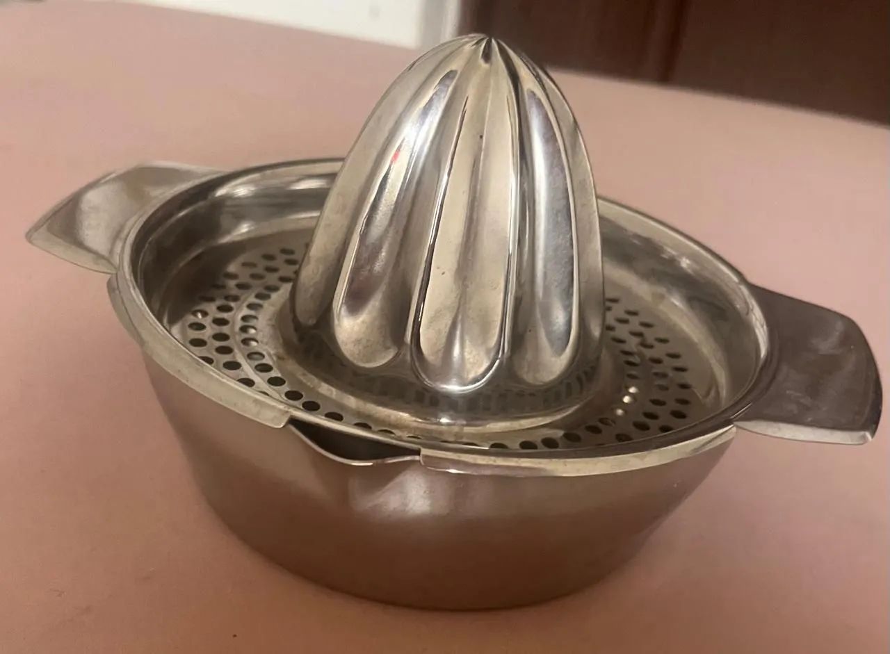 Espremedor de laranja inox tramontina