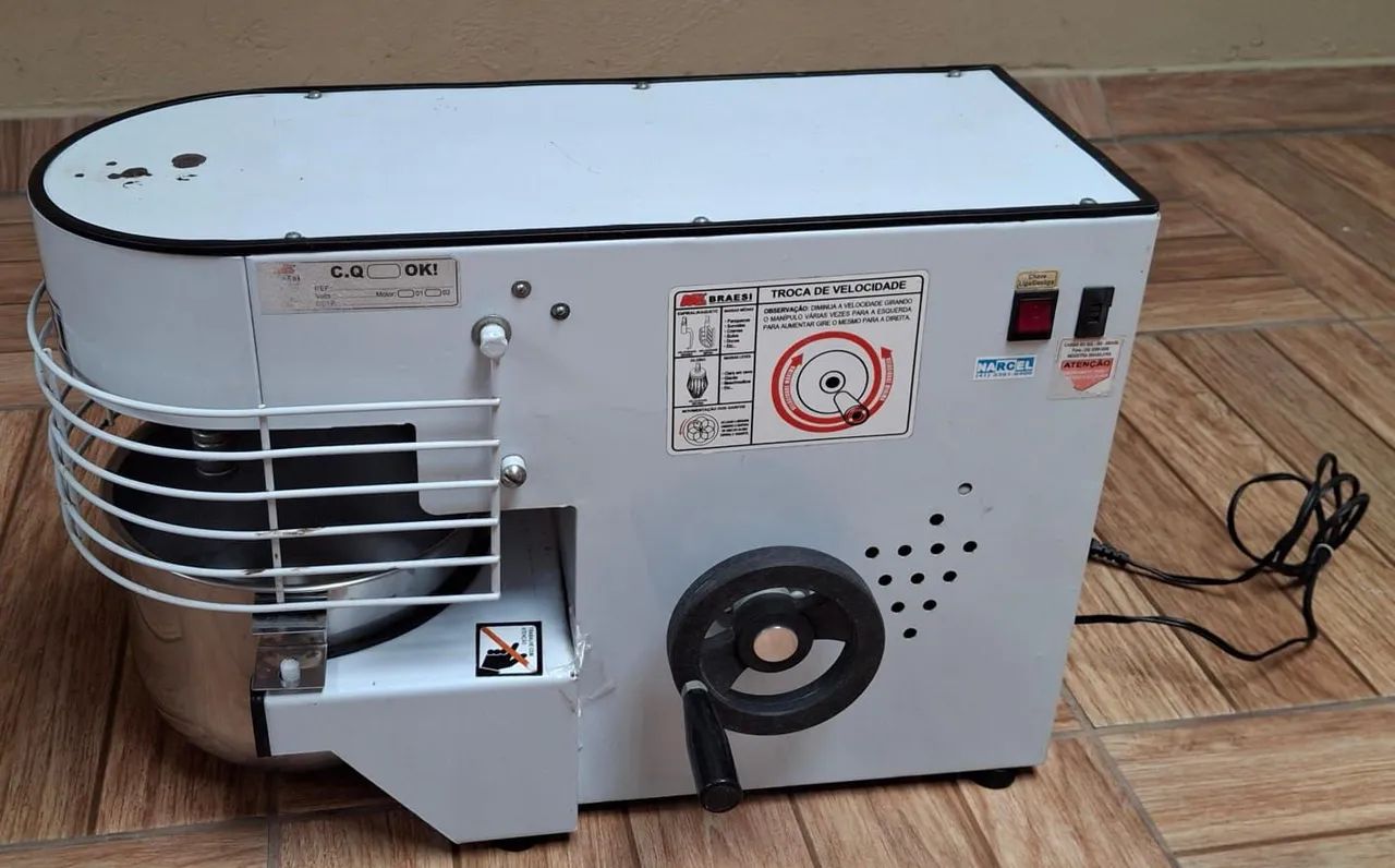 Batedeira planetária industrial Braesi (5kg) - Foto 2