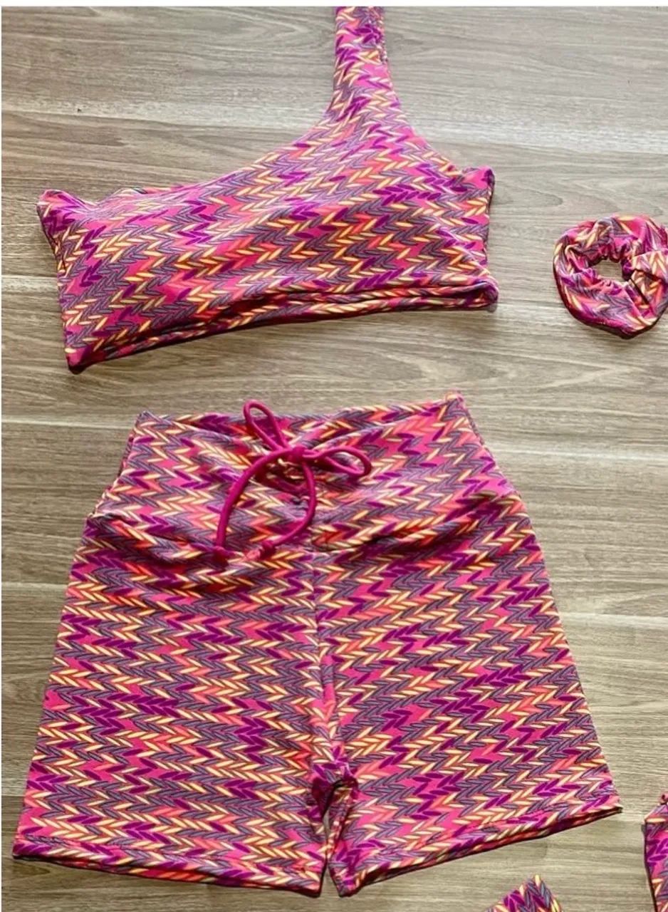 Conjunto de academia (Top + short) - Foto 3