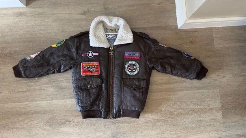 Jaqueta A-2 Bomber Jacket da Up and Away