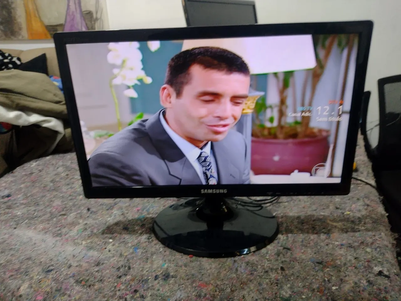 TV MONITOR Samsung 20 polegadas