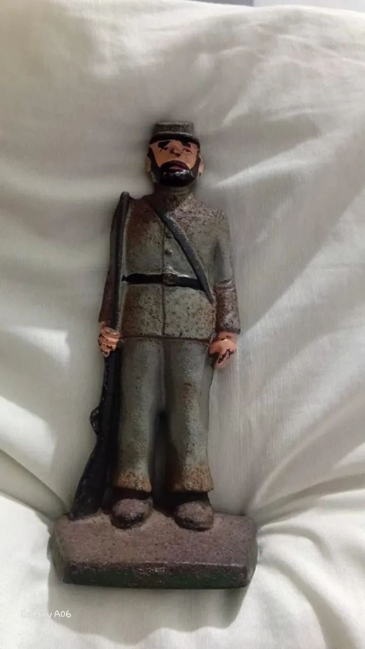 Antigo soldado de ferro 