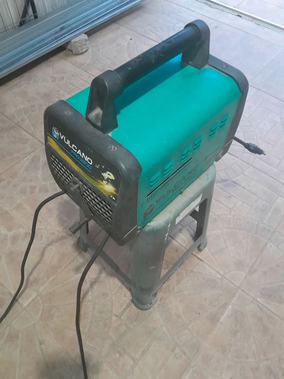 Vende-se máquina de solda 