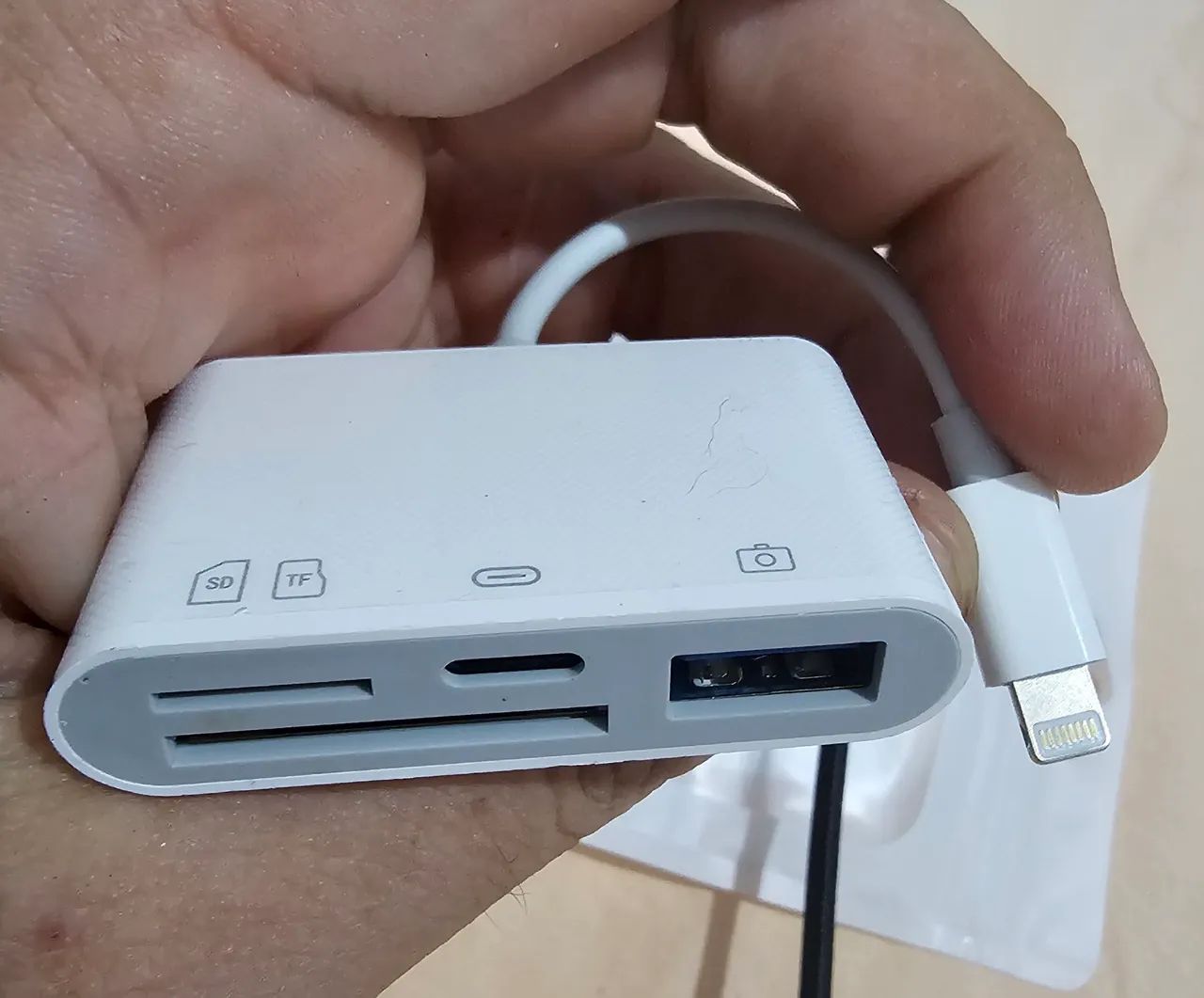 Adaptador Leitor de Cartão SD/TF e USB para iPhone/iPad - Foto 2