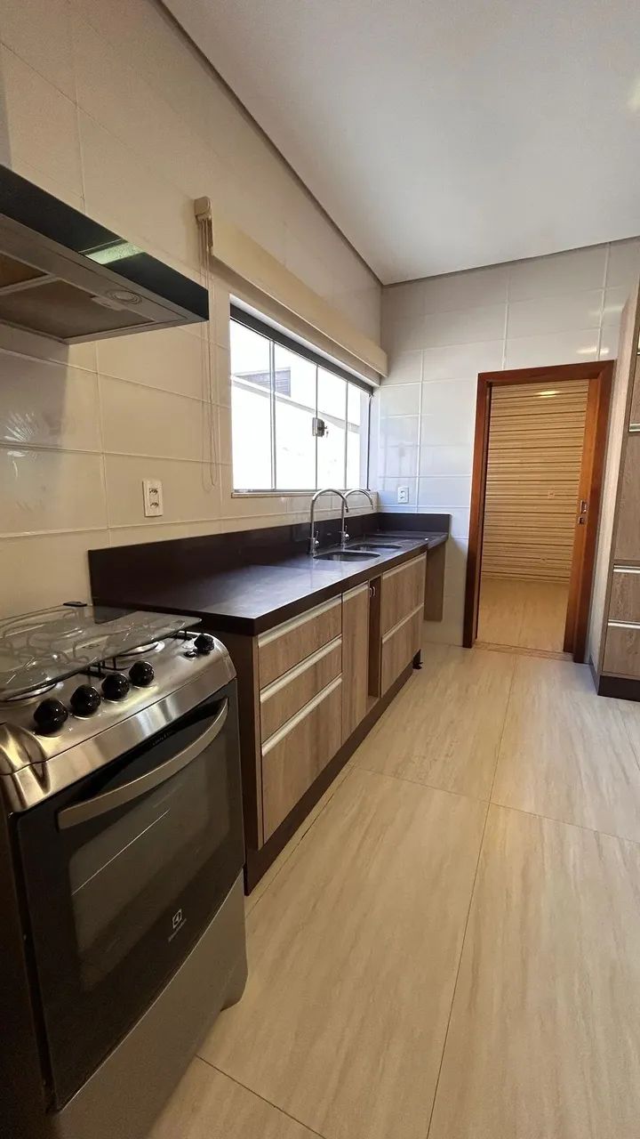 Sobrado para aluguel e venda  Florais dos Lagos tem 389 metros quadrados com 5 quartos - Foto 4
