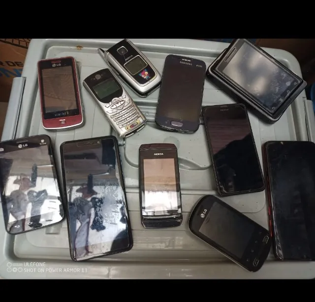 10 celulares antigos LG/SAMSUNG/NOKIA E OUTROS
