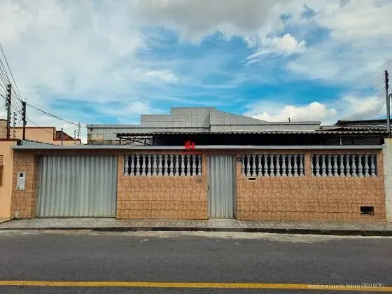 Casa térrea no D Pedro 3 Suites + quarto quitinete atrás, próximo da Arena da Amazônia