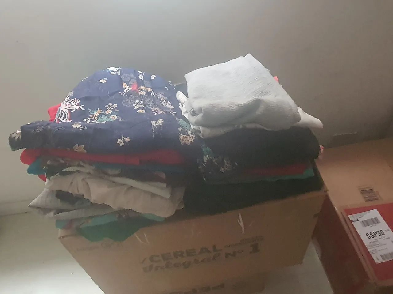 Lote ROUPAS DE MARCA PARA BRECHOS