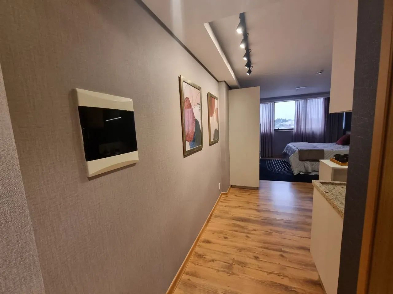 Flat Suíte Confortável com Cama Queen e Cozinha Americana - Foto 3