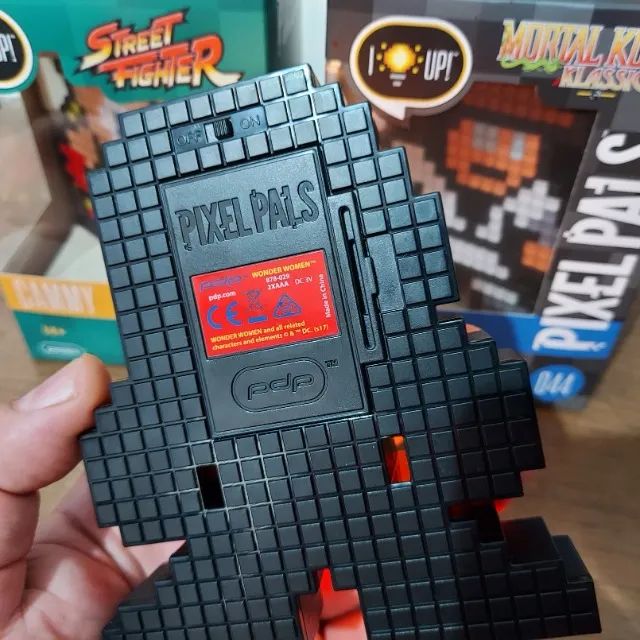  Luminária Action Figure Pixel Pals Batman original - Foto 4