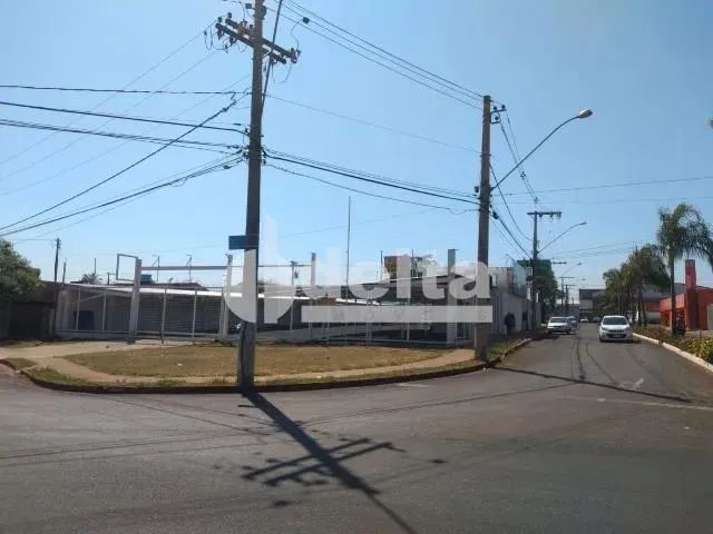 Área disponível para locação no bairro Aclimação em Uberlândia-MG - Foto 9