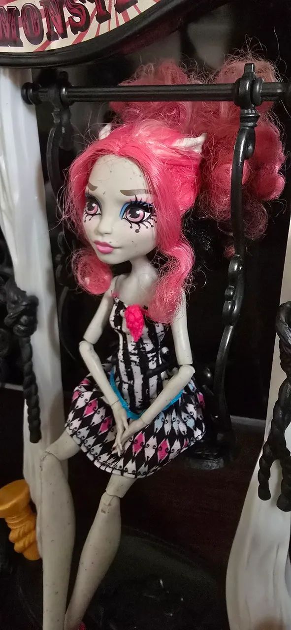 Playset Monster High Rochelle Goyle FDC - Foto 3