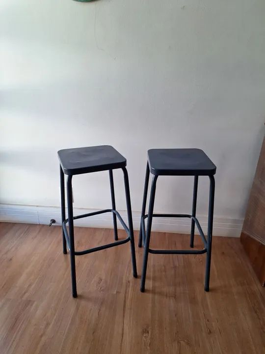 2 Banquetas azuis