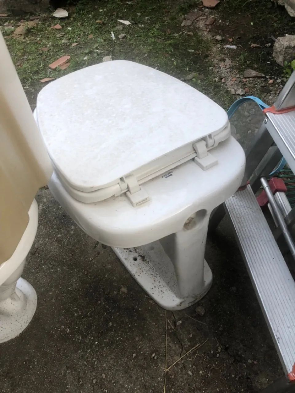 Vaso convencional Deca - Com tampa - Foto 3