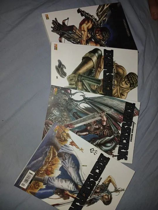 Mangá Berserk - Volumes 1 a 4 - Foto 3