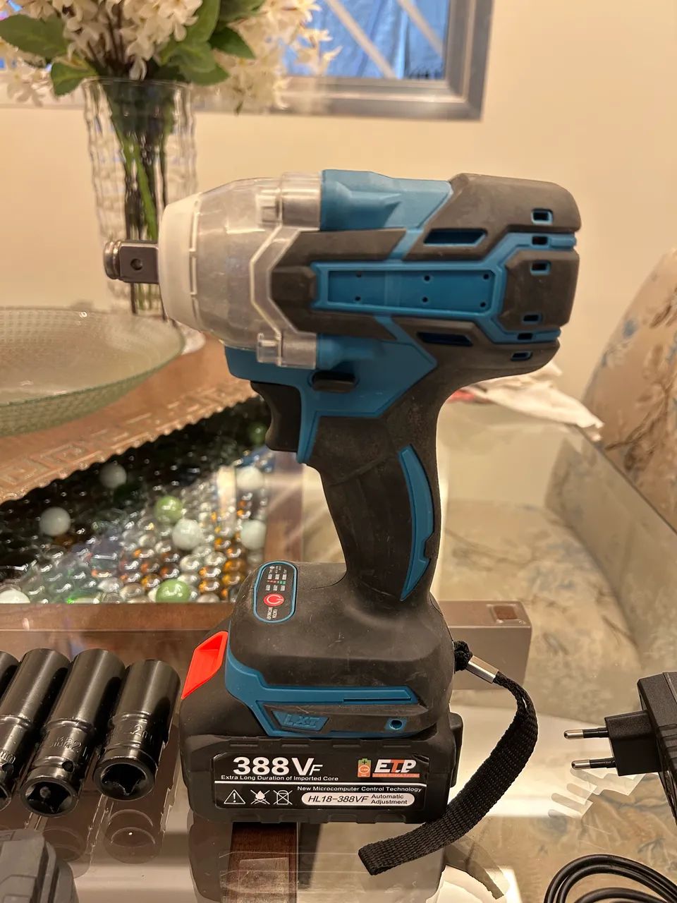 Chave de Impacto 388v Bateria Recarregável - Foto 4