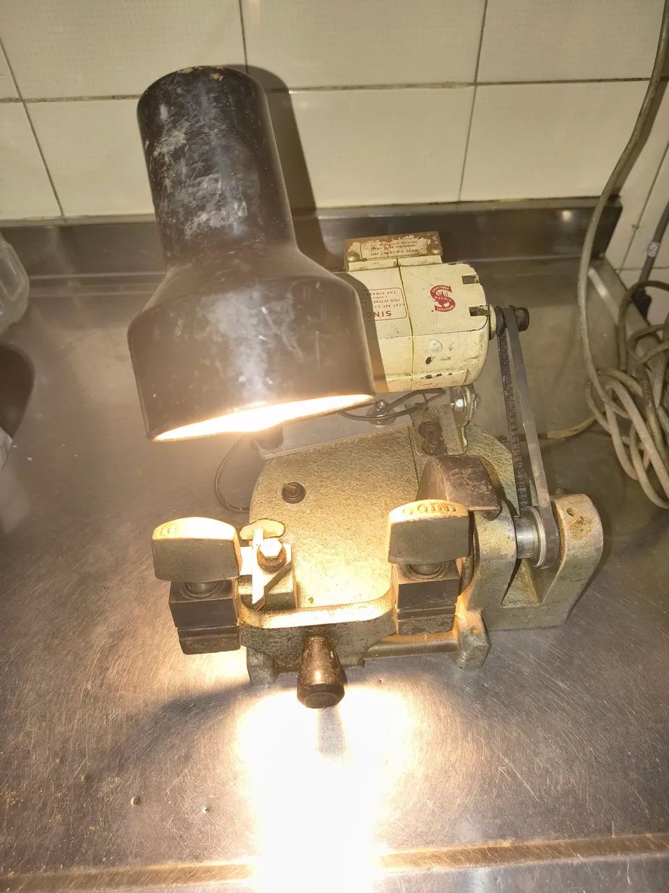 Máquina portátil de copiar chave  - Foto 2