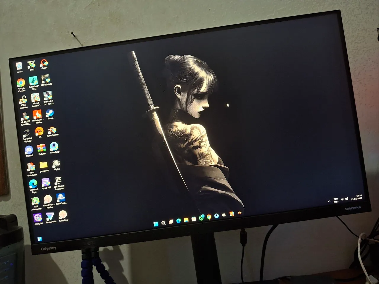 Monitor Gamer Samsung Odyssey 24 polegadas, 1ms, AMD freesync premium