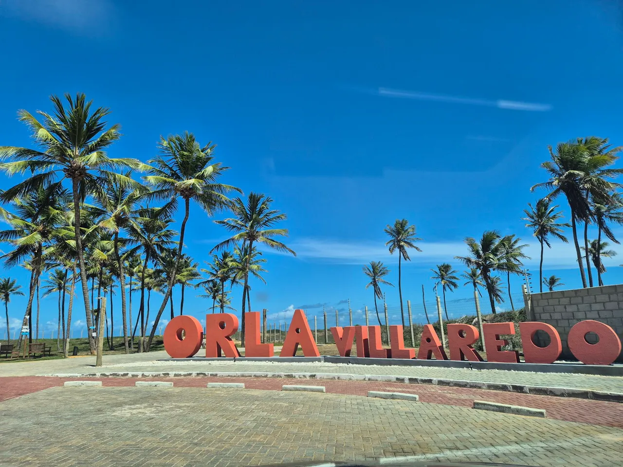Villaredo Barra (pé na areia)