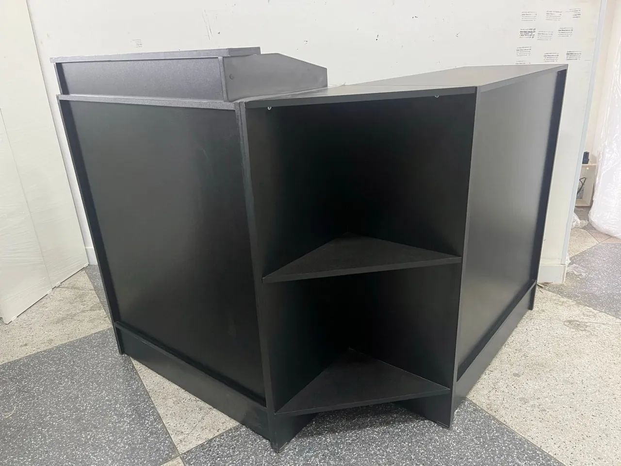 BALCÃO MDF EM L 