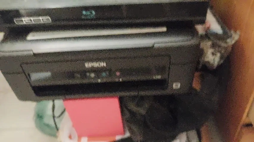 Vende-se iluma impressora Epson L210 usada