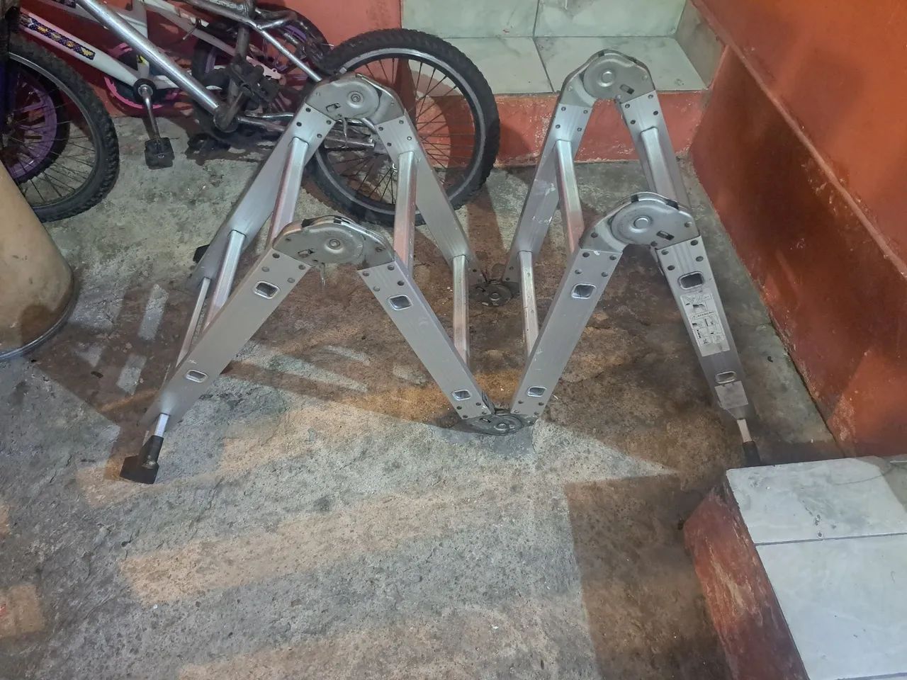 Escada Articulada Multifuncional - 4x4