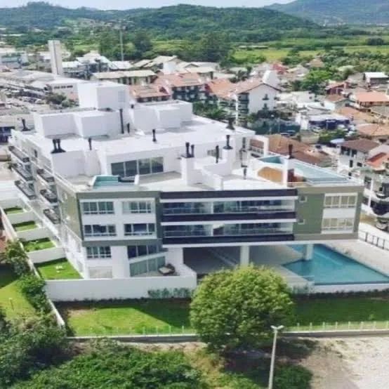 Cobertura Exclusiva na Cachoeira do Bom Jesus - Florianópolis