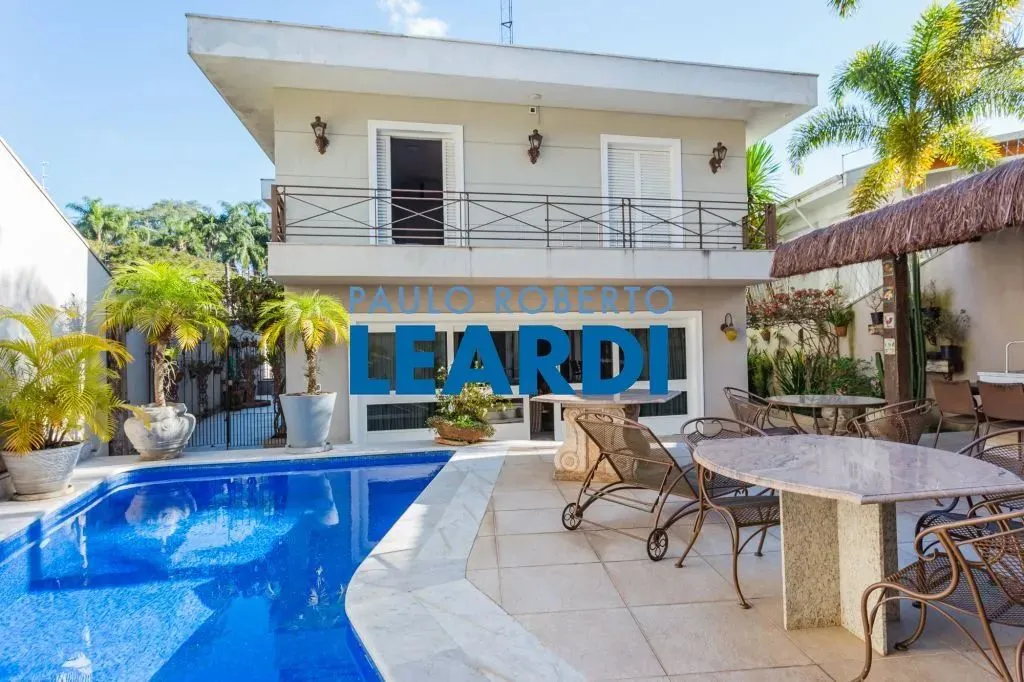CASA ASSOBRADADA - JARDIM GUEDALA - SP