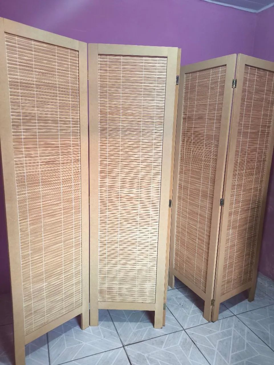 Painel divisor de ambientes em madeira "Biombo"