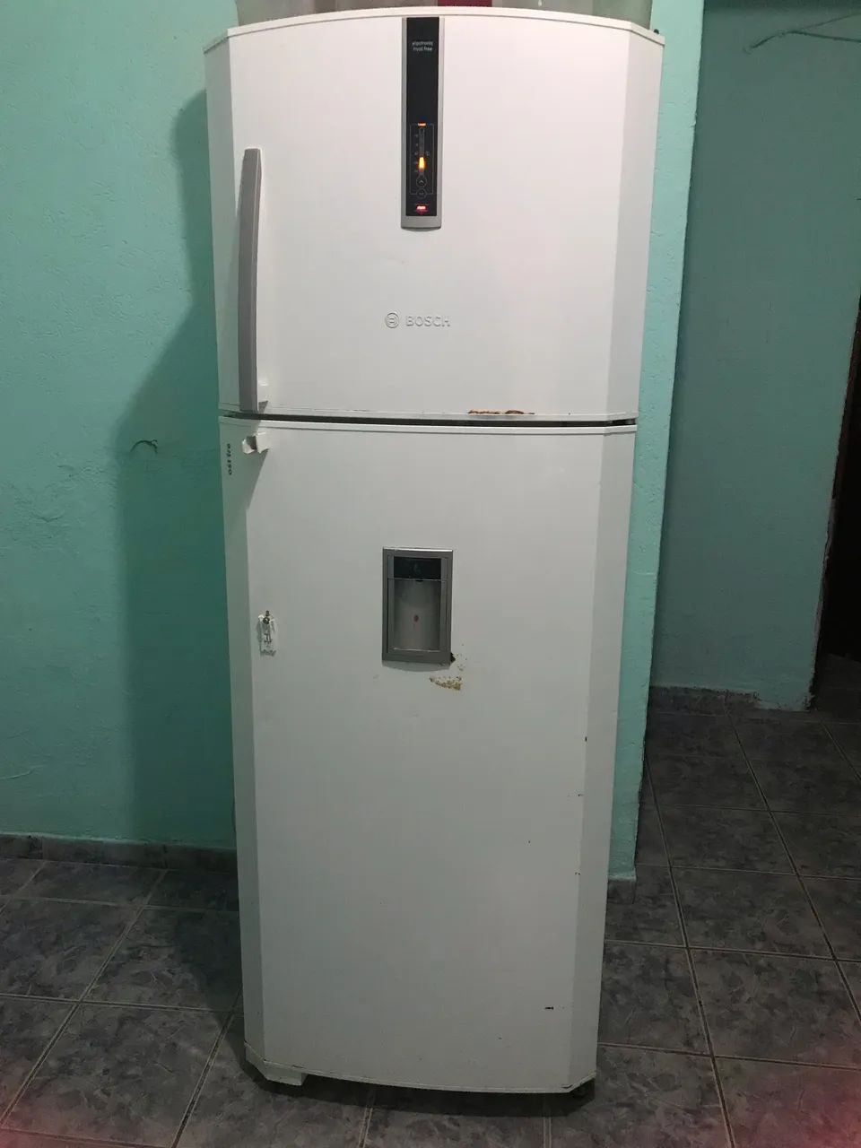 VENDO MÓVEIS USADOS, COM MARCAS DE USO - Mesas - Samambaia Norte ...