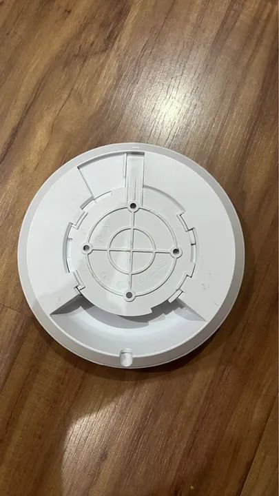 Access Point UniFi AP AC Lite - Wi-Fi Empresarial de Alta Performance - Foto 2