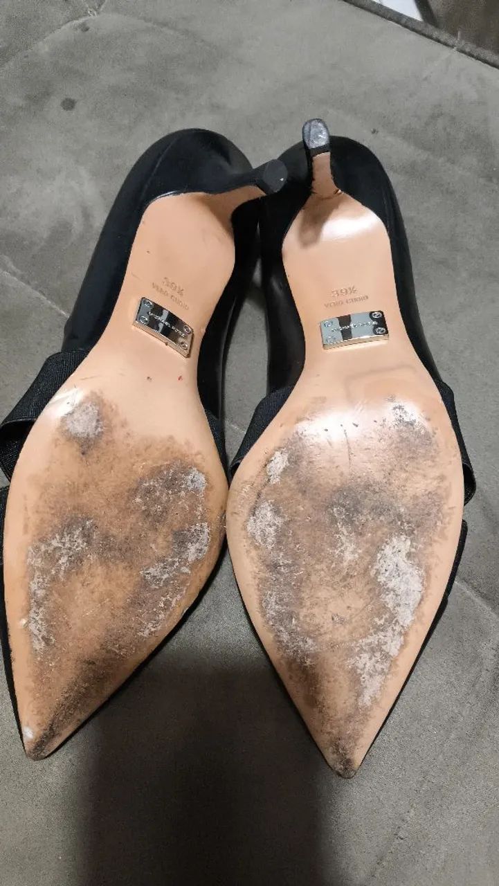 Scarpin Michael Kors preto  - Foto 4