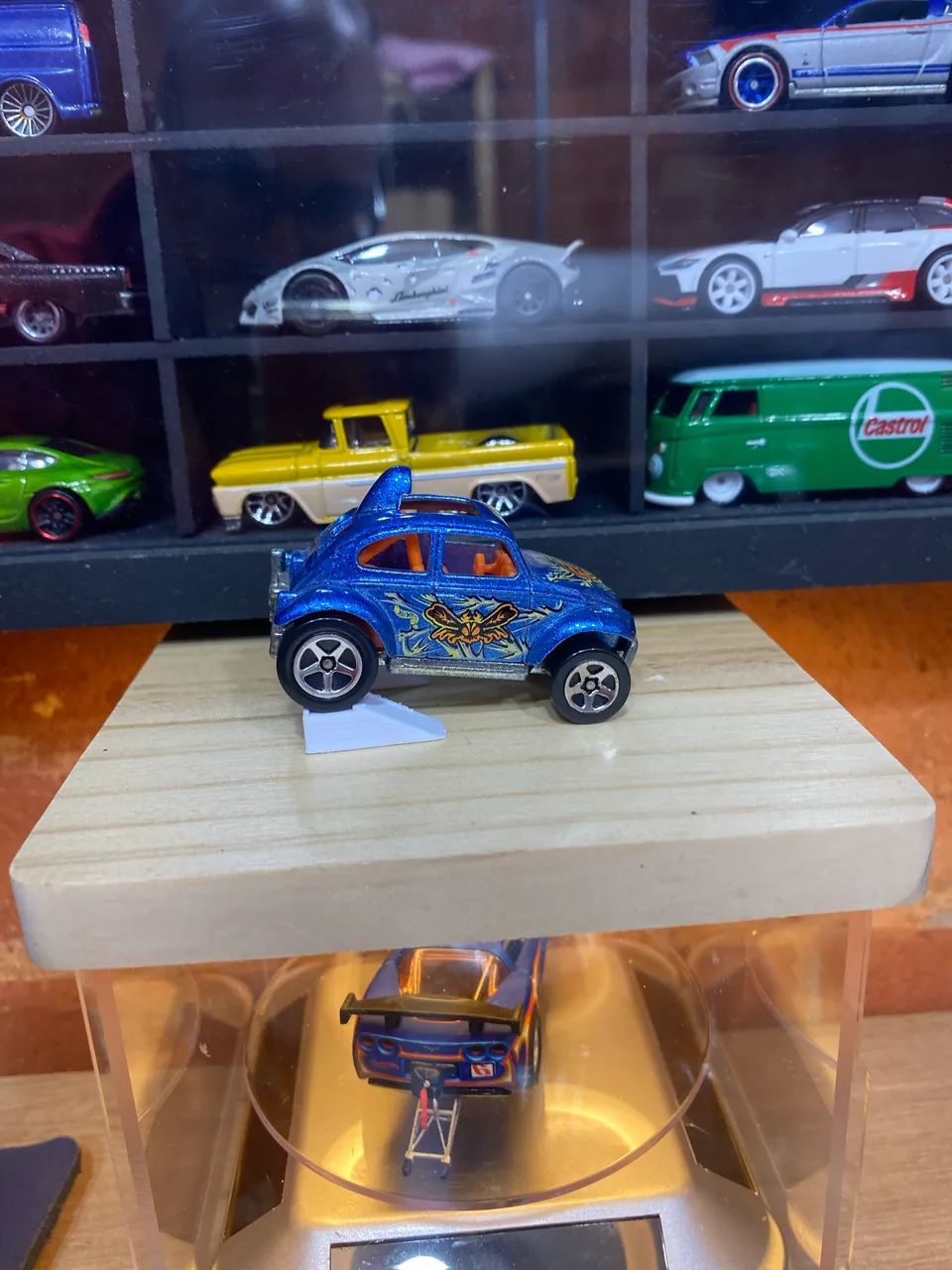 Hotwheels Fusca Baja - Buggin? Out Series Baja Bug - Foto 3
