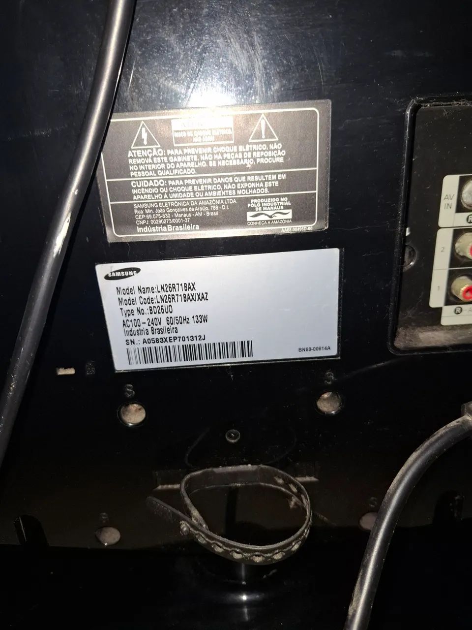 Tv com defeito porém dando pra assistir  - Foto 4