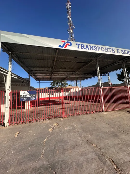 Locação. Área total com aprox 740 m2. Av Major Willians esquina com Rua Gal. Penha Brasil.